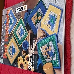 Quilting: Quick & Easy Pot Holders" pattern booklet by House of White Birch